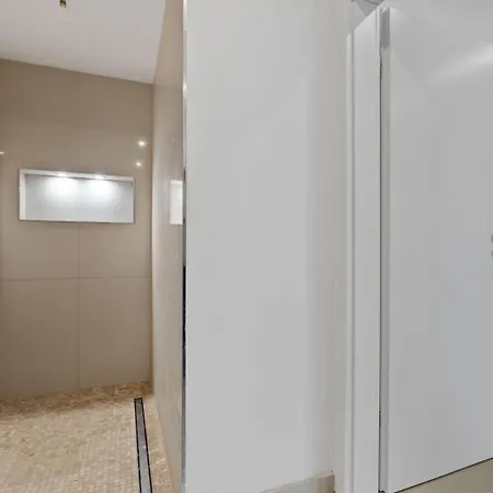 Koeln,leverkusen Bahnhof,innenstadt,messe דירה לברקוסן