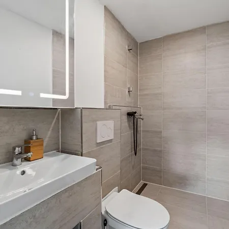 Koeln,leverkusen Bahnhof,innenstadt,messe דירה *